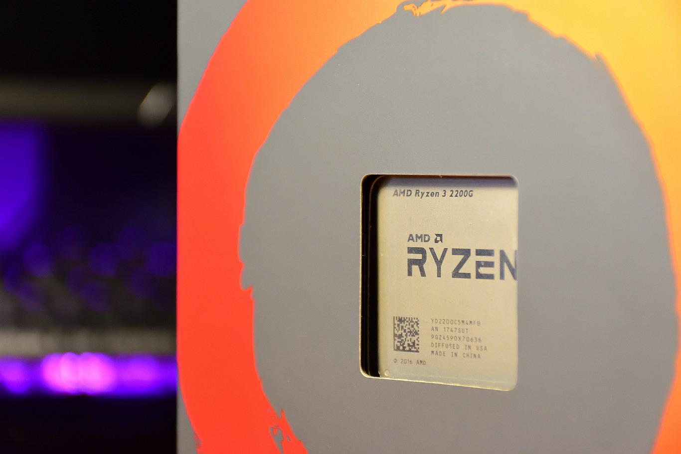 核显战独显--Ryzen 3 2200G vs i3 8100 + GT10