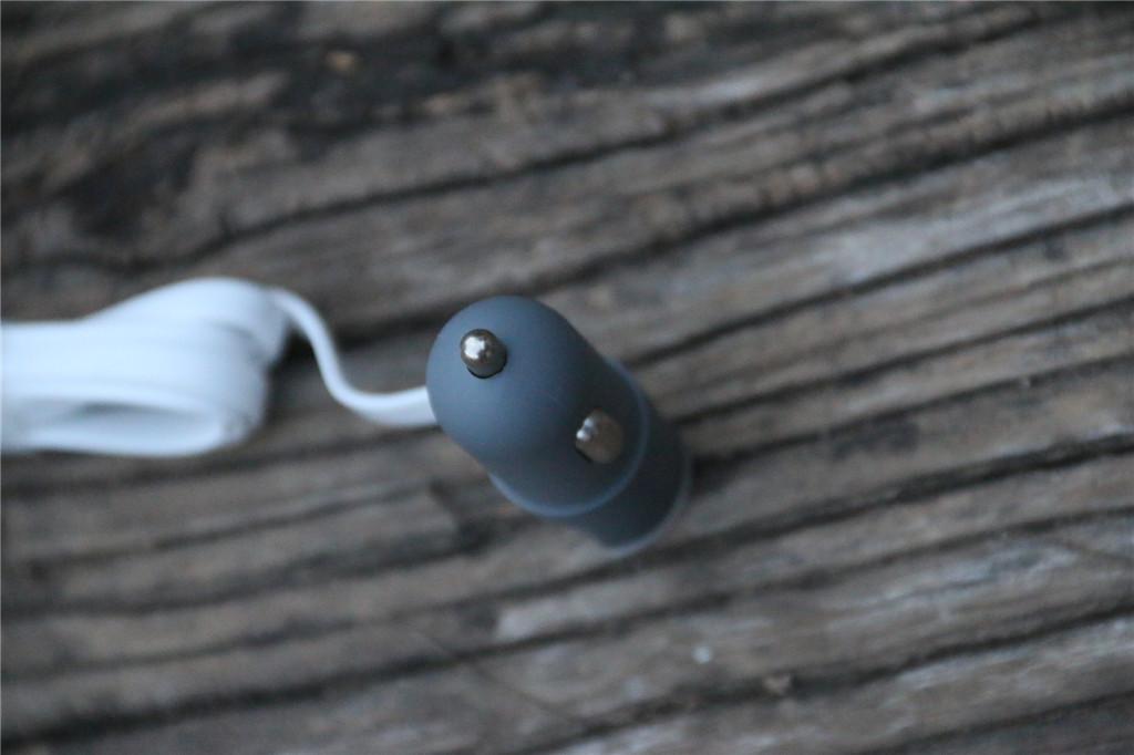 小身材解决车上充电苦恼:loca车充体验 小身材解决车上充电苦恼:loca车充体验