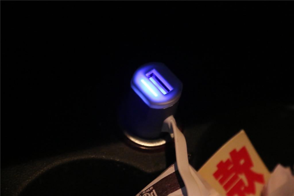 小身材解决车上充电苦恼:loca车充体验 小身材解决车上充电苦恼:loca车充体验