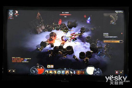 飞利浦曲面显示器