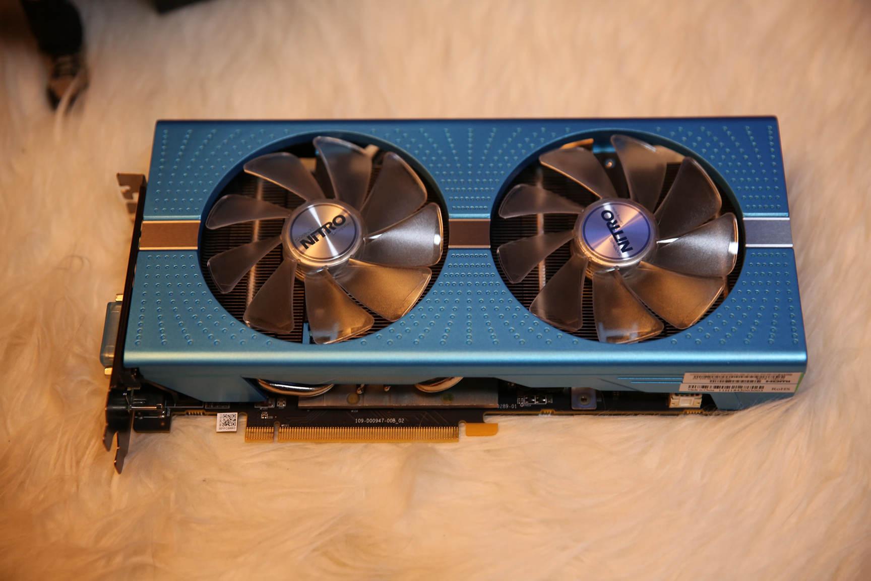 蓝宝石rx590 8g d5 超白金 极光版开箱评测