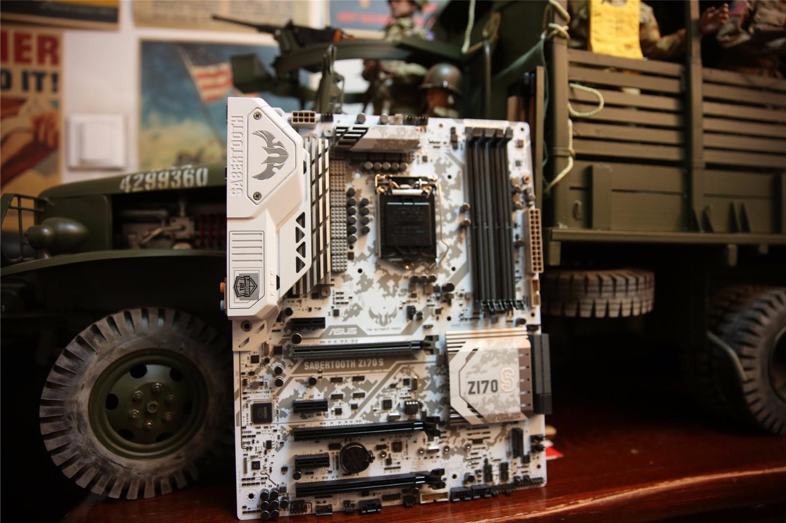 少见的华硕Z170 Sabertooth开箱作业_DIY装机