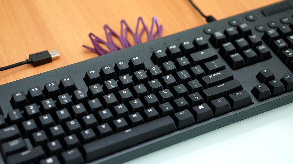 罗技键盘_罗技的键盘怎么样_罗技100键盘