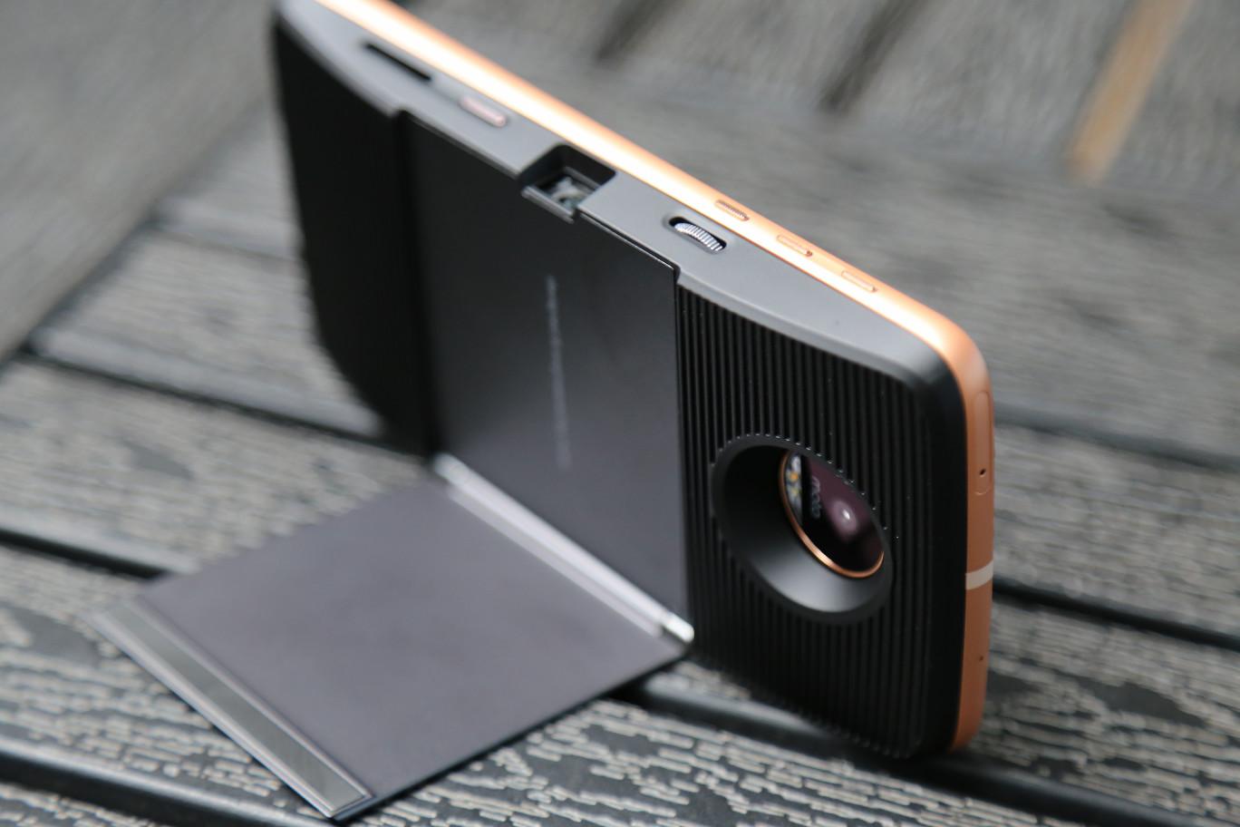 摩托罗拉 moto z_摩托罗拉z模块_摩托罗拉moto z怎么样