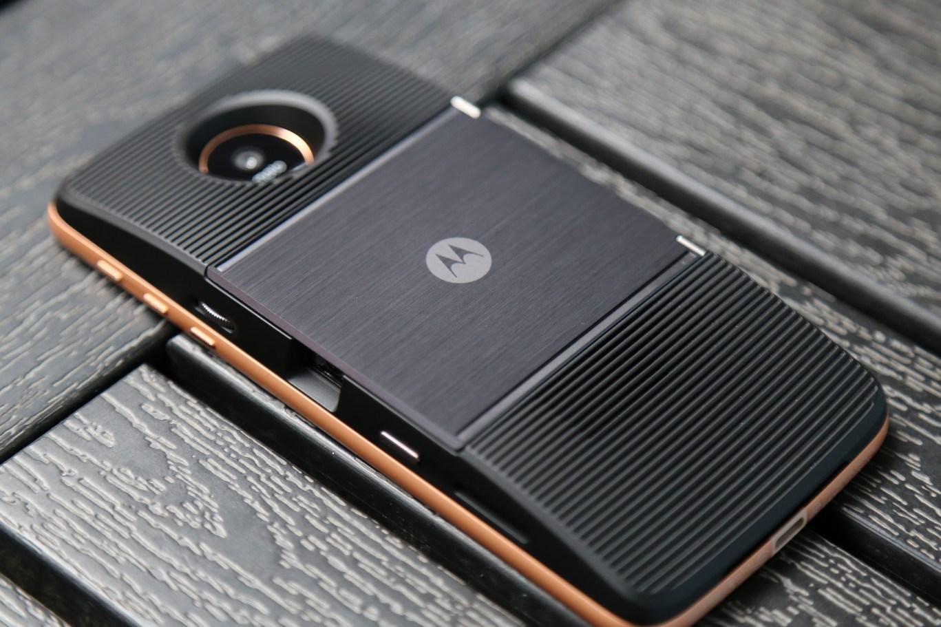 motoz能用的google框架_摩托罗拉motoz视频_motoz和zplay哪个更好