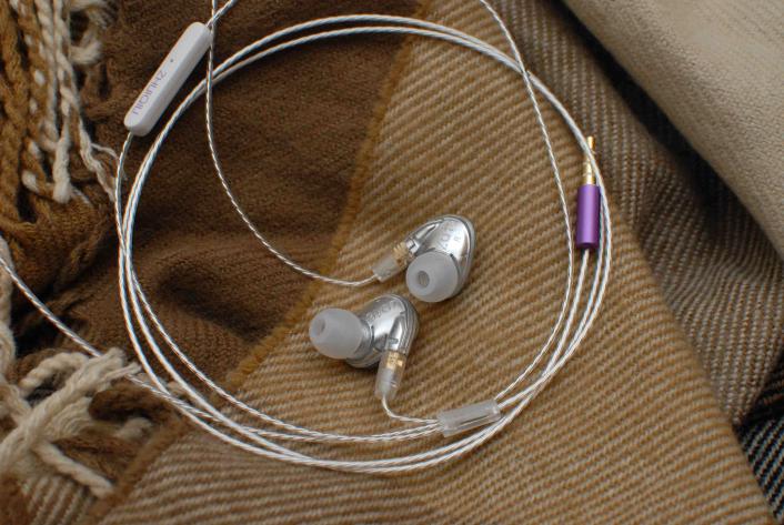 测试耳机低音的歌曲_测试bose耳机的歌曲_测试耳机解析力的歌曲