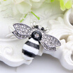 Cute Bee Brooch Pin Women Lapel Pins Flies Insect Christmas Brooches Rhinestone Enamel Animal Jewelry Broches Girl Festival Gift