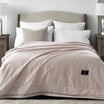 Kang Xin is the core of cotton skin-friendly breathable summer cool thin quilt cotton satin fabric washable blue gray 200230cm