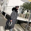 Winter 2018 Korean version of the long knee-length large-pocket raccoon fur collar pull rope to show off a thin womans down jac