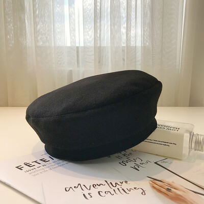 Black beret womens autumn&winter solid color chic Korean version of the Japanese painter hat pumpkin bud lei British hat
Black beret womens autumn&winter solid color chic Korean version of the Japanese painter hat pumpkin bud lei British hat