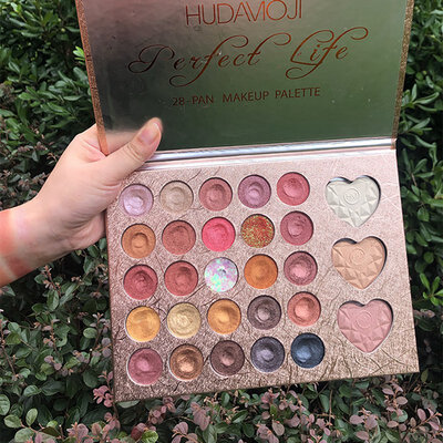 Mashed Potato Wet Eye Shadow Palette Waterproof Smudge-proof Colorfast 28-color Eye Shadow Highlighter Palette Makeup
Mashed Potato Wet Eye Shadow Palette Waterproof Smudge-proof Colorfast 28-color Eye Shadow Highlighter Palette Makeup