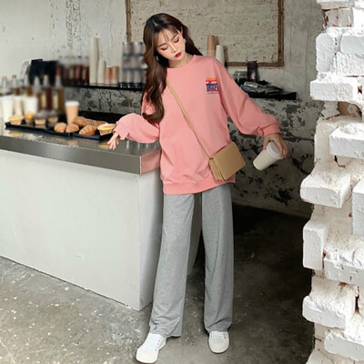 Women Korean Style Jogging Two Pieces Set Autumn Female Loose SweatshirtHarem Pants Outfits Preppy Casual Friend Sets
Women Korean Style Jogging Two Pieces Set Autumn Female Loose SweatshirtHarem Pants Outfits Preppy Casual Friend Sets