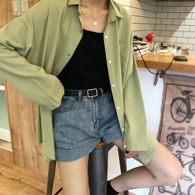 Casual Loose Women Shirt Vintage Solid Color Lapel Shirt Sun Protection Loose Single-breasted Long Sleeve Blouse Tops
Casual Loose Women Shirt Vintage Solid Color Lapel Shirt Sun Protection Loose Single-breasted Long Sleeve Blouse Tops
