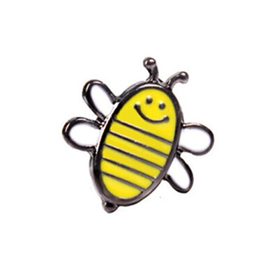 Fashion Cute Cartoon Bee Metal Brooch Pins Button Pins Jeans Decoration for Women Gift
Fashion Cute Cartoon Bee Metal Brooch Pins Button Pins Jeans Decoration for Women Gift
