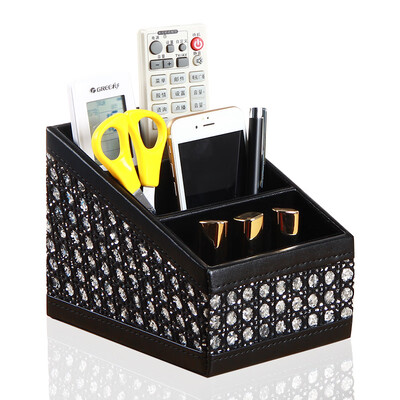 Yapi Shi leather desktop remote control storage box creative three grid storage seat home living room mobile phone pen holder storage box sundries cosmetics finishing box diamond black
Yapi Shi leather desktop remote control storage box creative three grid storage seat home living room mobile phone pen holder storage box sundries cosmetics finishing box diamond black