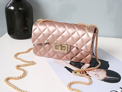 Mini Chain Jelly Bag 2019 Women Diamond Lattice Flap Girl Casual Clutch Scrub Handbag Silicone Candy jelly Shoulder Bags
Mini Chain Jelly Bag 2019 Women Diamond Lattice Flap Girl Casual Clutch Scrub Handbag Silicone Candy jelly Shoulder Bags