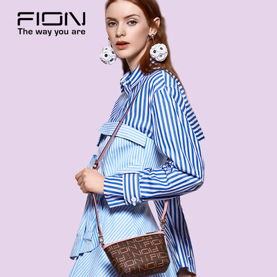FIONFiianne Messenger Bag Classic Print Shoulder Wings Bag European&American Fashion Clutch Women WIINPBRORBT001 BrownOrange
FIONFiianne Messenger Bag Classic Print Shoulder Wings Bag European&American Fashion Clutch Women WIINPBRORBT001 BrownOrange