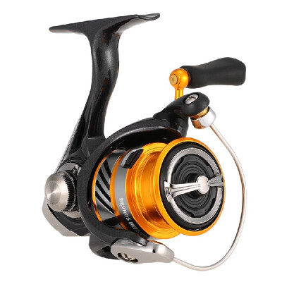 DAIWA Lightweight Spinning Reel 621 Spinning Fishing Reel Left Right Interchangeable Fishing Reel 26LB Powerful Reel
DAIWA Lightweight Spinning Reel 621 Spinning Fishing Reel Left Right Interchangeable Fishing Reel 26LB Powerful Reel