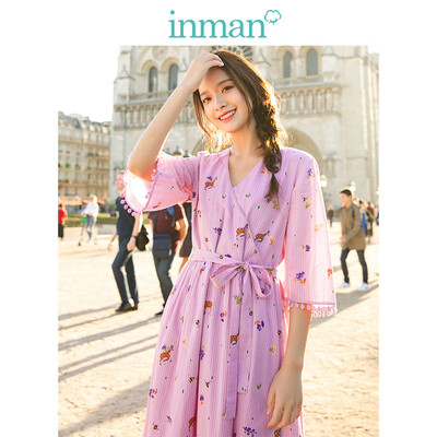 INMAN 2019 spring new V-neck literary floral retro stripes waist slim loose A-line dress female 1891104283 pink M
INMAN 2019 spring new V-neck literary floral retro stripes waist slim loose A-line dress female 1891104283 pink M