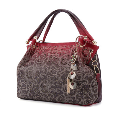 Tailored Fashion Ladies Leather Openwork Carved Wild Handbag Messenger Bag Shoulder Bag
Tailored Fashion Ladies Leather Openwork Carved Wild Handbag Messenger Bag Shoulder Bag