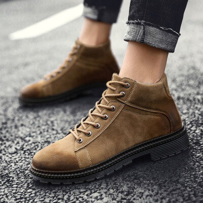 Autumn&summer new in the Martin boots mens casual Korean version of the trend in the tube high state short boots wild tooling mens boots
Autumn&summer new in the Martin boots mens casual Korean version of the trend in the tube high state short boots wild tooling mens boots