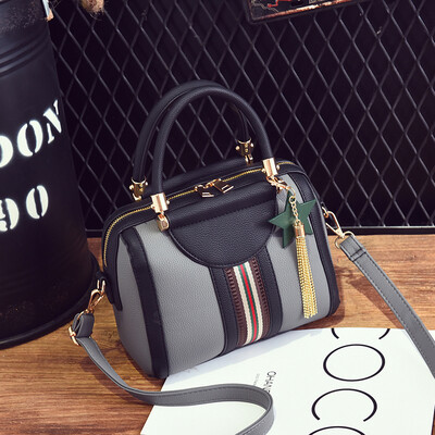 Boston Bag Lady Spring&Summer Chao Single Shoulder Bag Japanese&Korean Version Baitao Slant Bag Fashion Handbag
Boston Bag Lady Spring&Summer Chao Single Shoulder Bag Japanese&Korean Version Baitao Slant Bag Fashion Handbag