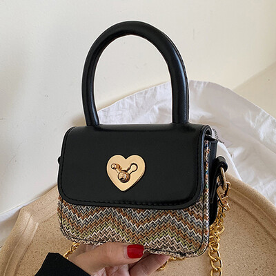 Foreign style small bag women 2019 new wave Korean Joker Messenger bag simple fashion portable small bag
Foreign style small bag women 2019 new wave Korean Joker Messenger bag simple fashion portable small bag