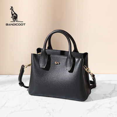 Kangaroo BANDICOOT female bag shoulder bag female fashion hardware handbag ladies fashion Messenger bag Europe&America bag BWBD0220026 black
Kangaroo BANDICOOT female bag shoulder bag female fashion hardware handbag ladies fashion Messenger bag Europe&America bag BWBD0220026 black