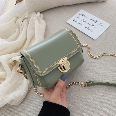 Summer new green bag female 2019 new Korean version of the wild single shoulder slung fashion lock chain small square bag
Summer new green bag female 2019 new Korean version of the wild single shoulder slung fashion lock chain small square bag