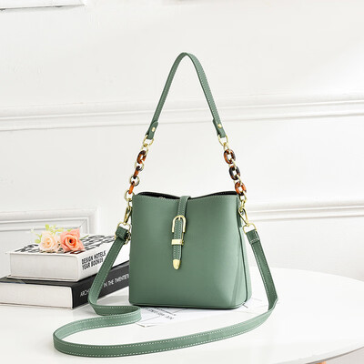 Bucket bag womens summer fashion Messenger bag ins Joker chain simple soft leather shoulder bag
Bucket bag womens summer fashion Messenger bag ins Joker chain simple soft leather shoulder bag