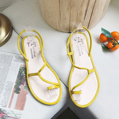 Sandals female Xia flat-soled students simple set of toes Korean version 100 soft sister beach vacation Roman shoe girl
Sandals female Xia flat-soled students simple set of toes Korean version 100 soft sister beach vacation Roman shoe girl