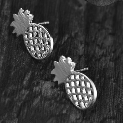 E060 Sweet Cute Fruits Pineapple Shape Stud Earrings For Women Simple Girls Earrings Best Gift For Friends Minimal Decoration
E060 Sweet Cute Fruits Pineapple Shape Stud Earrings For Women Simple Girls Earrings Best Gift For Friends Minimal Decoration
