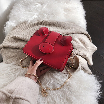 On the new pig pig bag female 2019 new Korean version of the cute girl shoulder slung fashion chain simple small square bag
On the new pig pig bag female 2019 new Korean version of the cute girl shoulder slung fashion chain simple small square bag