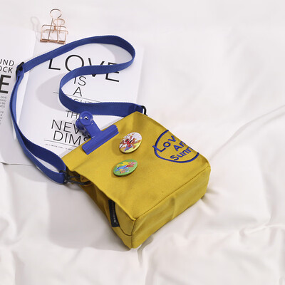 Small bag female new 2019 summer canvas shoulder Messenger bag tide Korean fashion personality girl wide shoulder strap bag
Small bag female new 2019 summer canvas shoulder Messenger bag tide Korean fashion personality girl wide shoulder strap bag