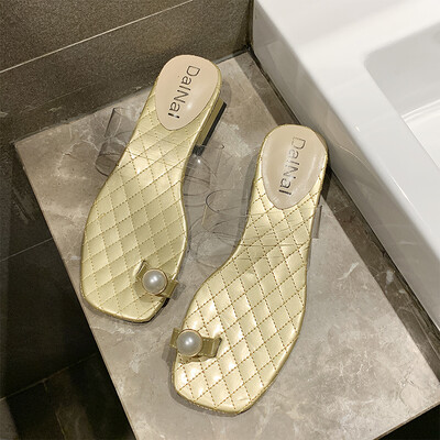 Summer 2019 new Roman Sandals Fairy Wind Flat Pearl fashion Joker wearing beach slippers
Summer 2019 new Roman Sandals Fairy Wind Flat Pearl fashion Joker wearing beach slippers