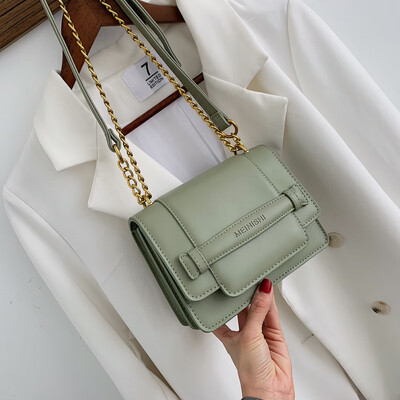 The new 2019 Korean version of the new high-grade foreign gas chain bag with a small square bag tide on the new high-grade foreign
The new 2019 Korean version of the new high-grade foreign gas chain bag with a small square bag tide on the new high-grade foreign
