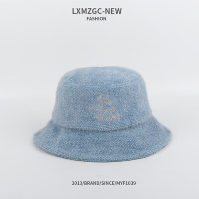 Japanese sweet womens letter embroidery flat top basin hat new thickened Plush warm fisherman hat in autumn&winter
Japanese sweet womens letter embroidery flat top basin hat new thickened Plush warm fisherman hat in autumn&winter