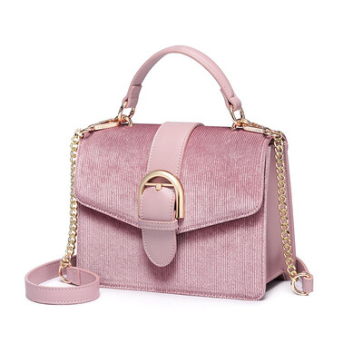 Marsoul chain small square bag summer atmosphere simple ladies Messenger bag new fashion handbag velvet shoulder diagonal cross ba
Marsoul chain small square bag summer atmosphere simple ladies Messenger bag new fashion handbag velvet shoulder diagonal cross ba