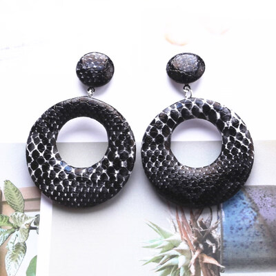 EK625 2019 New Big Round Drop Earrings for Women Punk Vintage Oversize Big Statement Earrings Snake Skin Party Jewelry Oorbellen
EK625 2019 New Big Round Drop Earrings for Women Punk Vintage Oversize Big Statement Earrings Snake Skin Party Jewelry Oorbellen