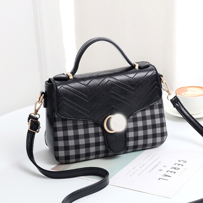 2019 spring&summer new Korean fashion handbags fresh&simple small square bag trend shoulder Messenger bag
2019 spring&summer new Korean fashion handbags fresh&simple small square bag trend shoulder Messenger bag