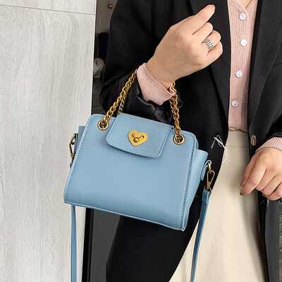 Small bag female 2019 new wave Korean version of the wild texture portable Messenger bag chain shoulder bag simple small square bag
Small bag female 2019 new wave Korean version of the wild texture portable Messenger bag chain shoulder bag simple small square bag