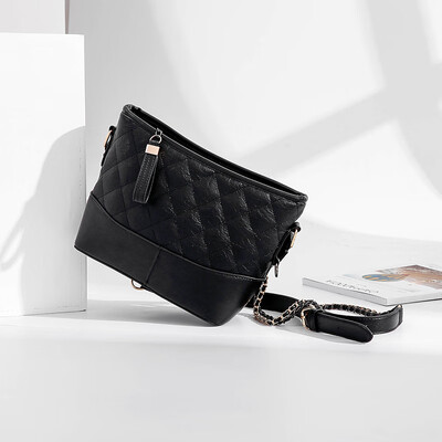 One-shoulder sloping bag Korean version of Xiaoxiangfengnu Bag with Ins Superheated Chic Chain
One-shoulder sloping bag Korean version of Xiaoxiangfengnu Bag with Ins Superheated Chic Chain