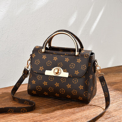 Summer LadiesFashion in Ins Fashion Hand-held Bill of Lading Shoulder Straddle Bag Summer
Summer LadiesFashion in Ins Fashion Hand-held Bill of Lading Shoulder Straddle Bag Summer