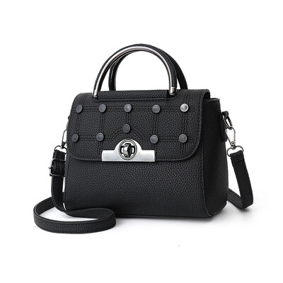 LEFTSIDE Fashion Women Handbags Woman Messenger bags Female PU Leather Crossbody Bag Chain Shoulder Bags High Quality Hand Bag
LEFTSIDE Fashion Women Handbags Woman Messenger bags Female PU Leather Crossbody Bag Chain Shoulder Bags High Quality Hand Bag