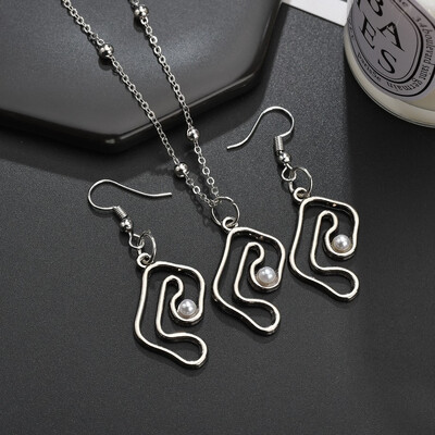 New Alloy Gold Stud Earrings Necklace Combination Sweet Cutout Leaves Imitation Pearl Stud Earrings Wedding Party Jewelry Set
New Alloy Gold Stud Earrings Necklace Combination Sweet Cutout Leaves Imitation Pearl Stud Earrings Wedding Party Jewelry Set