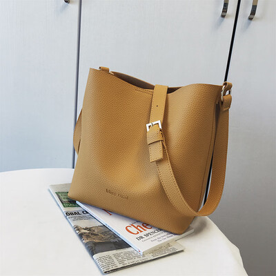 Net red simple small bag summer popular womens bag new 2019 Korean version of Joker bucket shoulder bag messenger bag
Net red simple small bag summer popular womens bag new 2019 Korean version of Joker bucket shoulder bag messenger bag