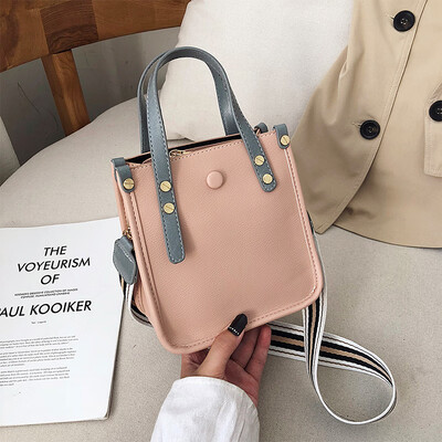 Advanced sense of foreign style womens bag 2019 new retro simple bag wide shoulder strap contrast color shoulder slung small squa
Advanced sense of foreign style womens bag 2019 new retro simple bag wide shoulder strap contrast color shoulder slung small squa