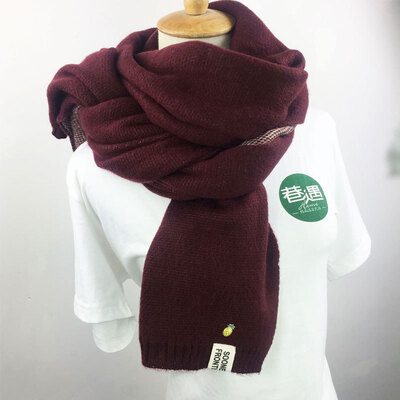 Korean version of the new double-sided color matching super soft wool wild scarf thick warm small pineapple decorative shawl students
Korean version of the new double-sided color matching super soft wool wild scarf thick warm small pineapple decorative shawl students