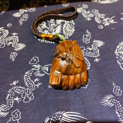 Qisimu Pendant 5734