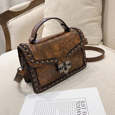 Retro bag female 2019 new Korean fashion retro casual temperament wild shoulder bag slung small square bag
Retro bag female 2019 new Korean fashion retro casual temperament wild shoulder bag slung small square bag